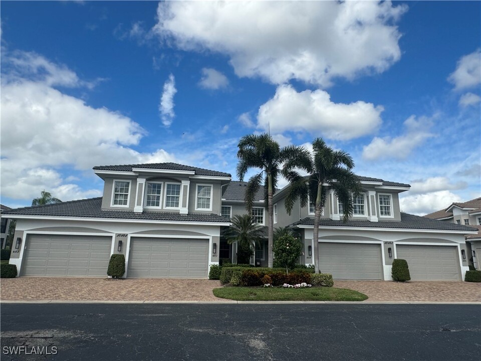 10181 Bellavista Cir in Miromar Lakes, FL - Building Photo