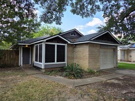 20507 Broughwood Cir in Katy, TX - Building Photo