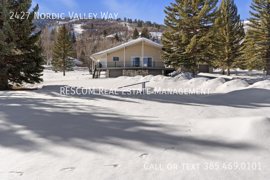 2427 Nordic Valley Way in Eden, UT - Building Photo