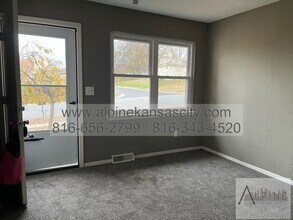 19000 E 18th St N in Independence, MO - Building Photo - Building Photo