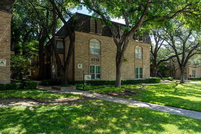 The Royale Orleans in Fort Worth, TX - Foto de edificio - Building Photo