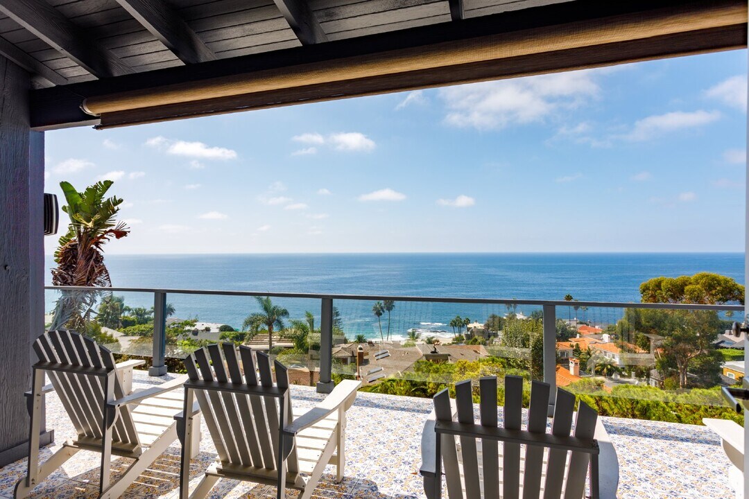 31293 Holly Dr in Laguna Beach, CA - Building Photo