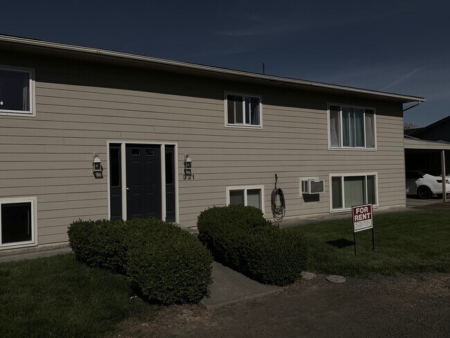 321 NE Damson Ave, Unit A