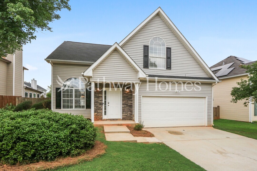 615 Gardinia Dr in Mcdonough, GA - Foto de edificio