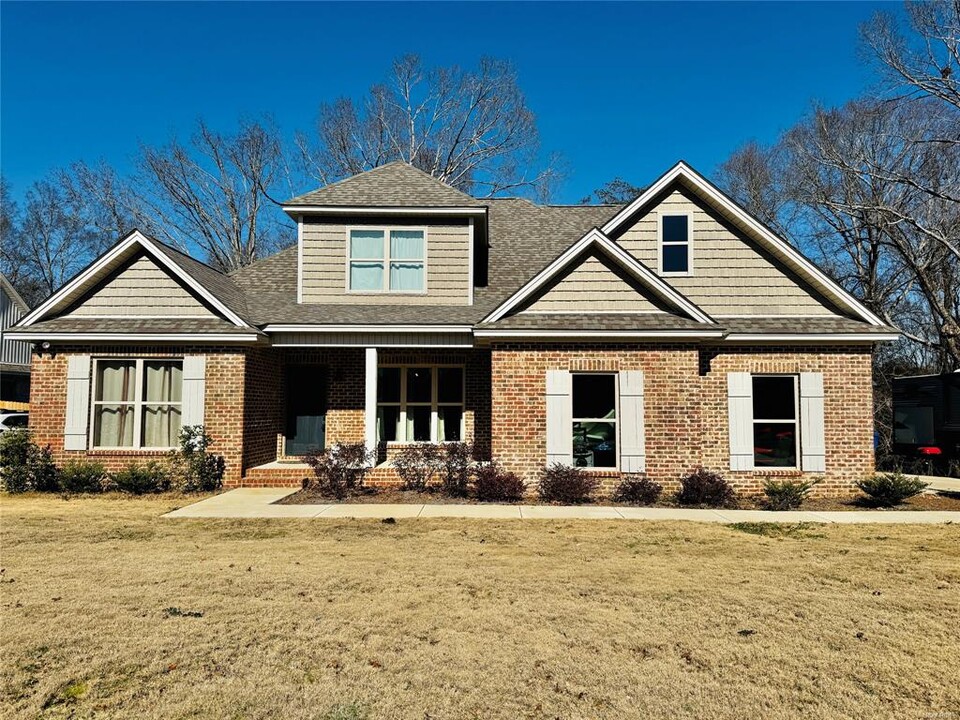 65 Breckenridge Pl in Deatsville, AL - Building Photo