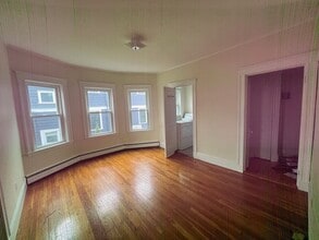 190 Maplewood St in Watertown, MA - Building Photo - Building Photo