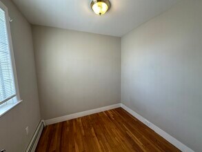 258 Lexington St, Unit 2 in Boston, MA - Building Photo - Building Photo
