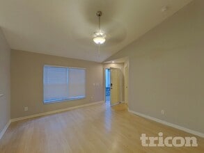 723 Cape Cod Cir in Valrico, FL - Building Photo - Building Photo