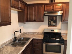 4830 Auburn Dr in San Diego, CA - Building Photo - Building Photo