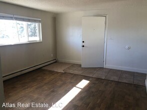 7135 Alegre Cir in Fountain, CO - Foto de edificio - Building Photo