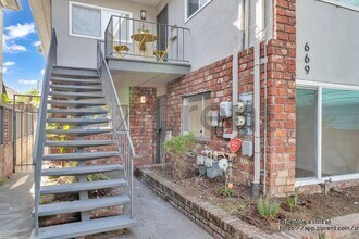 669 33rd St in Oakland, CA - Building Photo - Building Photo