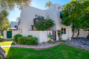 6840 E 2nd St in Scottsdale, AZ - Building Photo