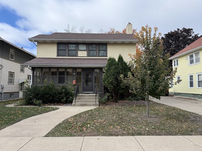 property at 705 2nd St NW