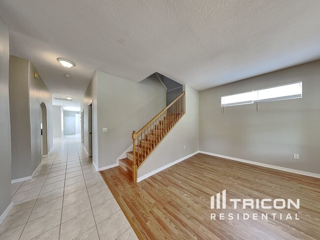 10314 Fenceline Rd in New Port Richey, FL - Building Photo - Building Photo