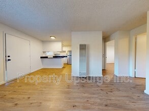 445 Nelson Ave in Oroville, CA - Building Photo - Building Photo