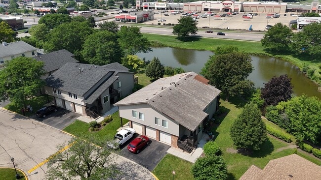 7526 Bristol Ln