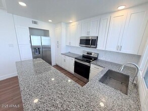 6936 E 3rd St in Scottsdale, AZ - Building Photo - Building Photo