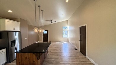 3020 Nellie Wy in Fortuna, CA - Building Photo - Building Photo
