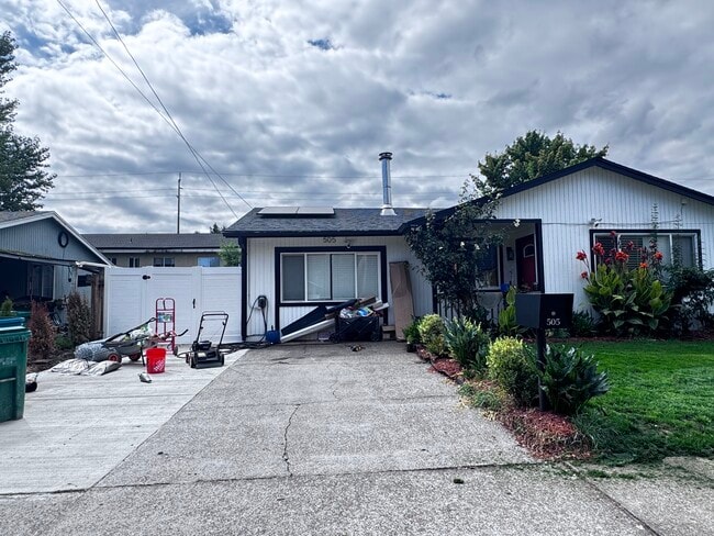 505 S Chehalem St