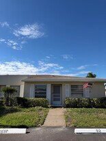 8588 Bella Vista Dr in Boca Raton, FL - Building Photo