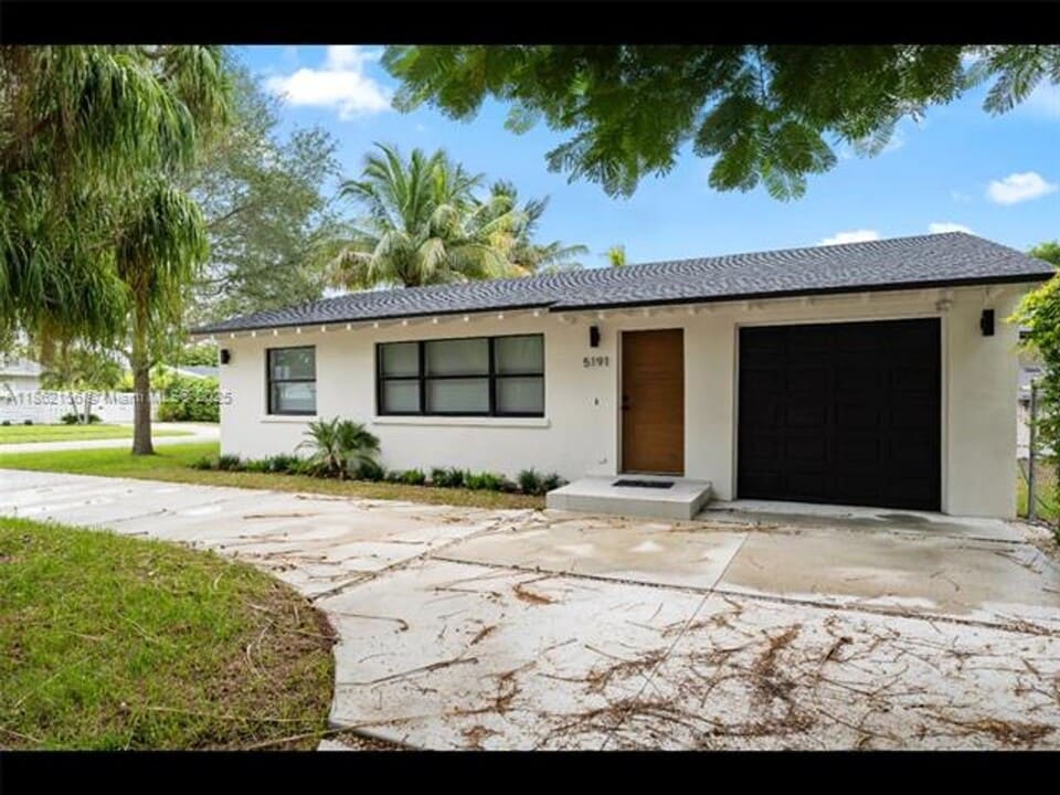 5191 SW 67th Ave in Miami, FL - Building Photo
