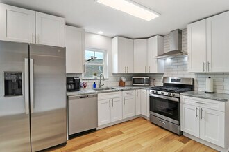 135 Custer Ave in Evanston, IL - Foto de edificio - Building Photo