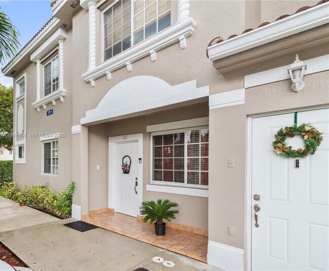 7211 NW 174th Terrace in Hialeah, FL - Building Photo - Building Photo