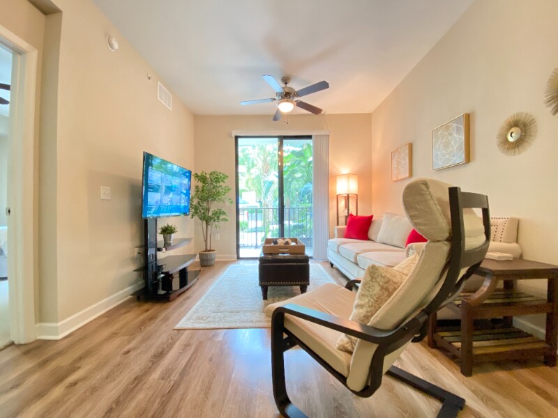 4504 W Spruce St-Unit -130 in Tampa, FL - Building Photo