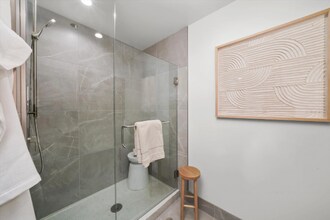 212 W Wayman St in Chicago, IL - Foto de edificio - Building Photo