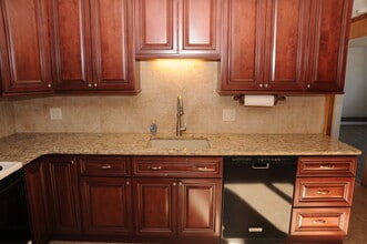 115 Beauvue Ter in Bridgeport, CT - Building Photo - Building Photo