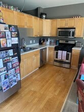 2080 N Commerce St, Unit 206 in Milwaukee, WI - Building Photo - Building Photo