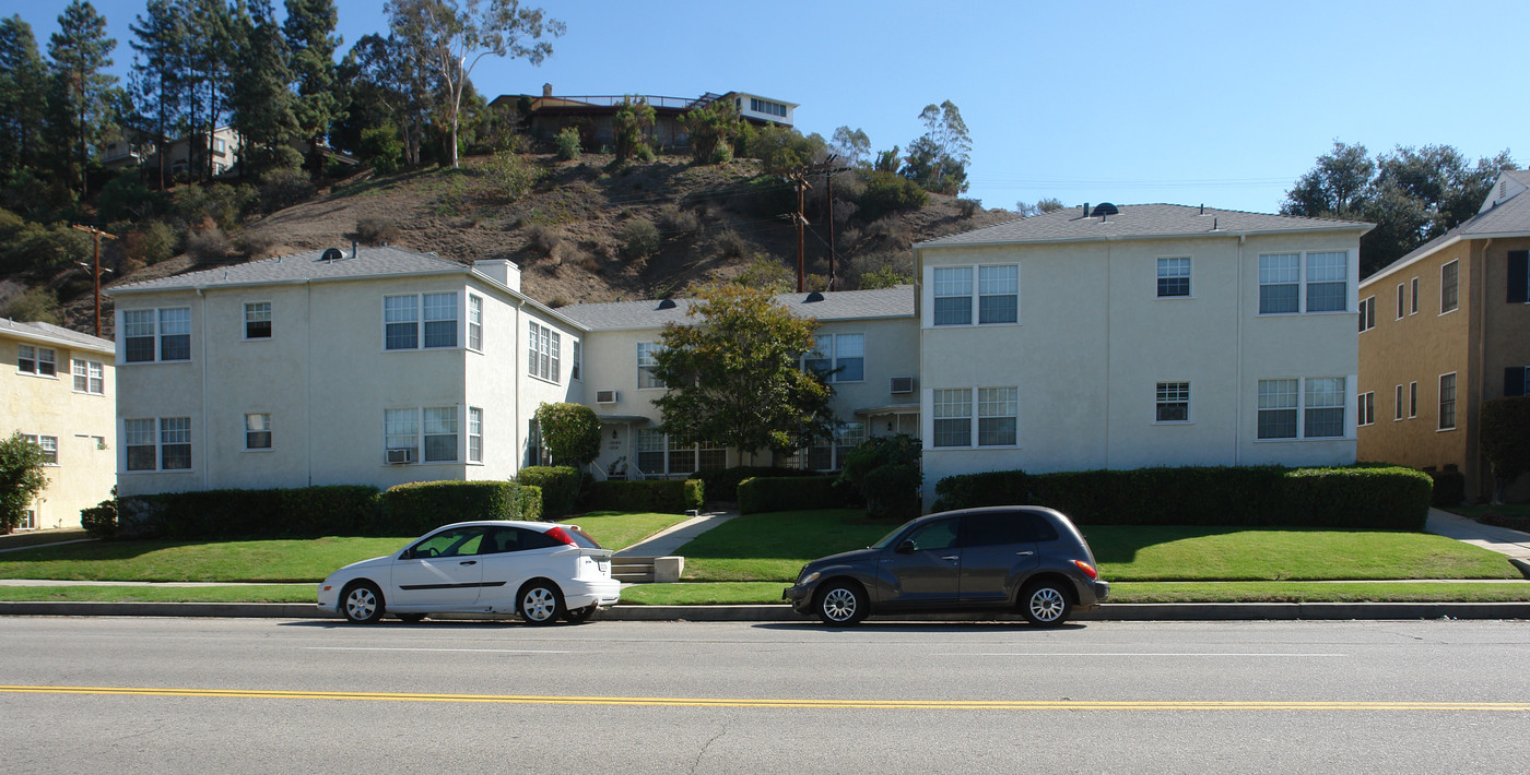 1020 Verdugo Rd in Glendale, CA - Building Photo