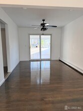 2460 Woodbridge Ave in Edison, NJ - Building Photo - Building Photo