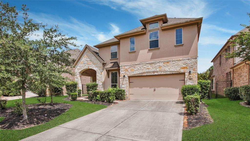27 Waterfall Way in Tomball, TX - Foto de edificio