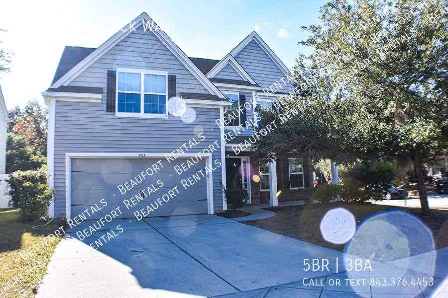 2102 River Rock Way in Beaufort, SC - Building Photo