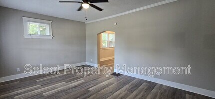 2240 Nuttman Ave in Fort Wayne, IN - Building Photo - Building Photo