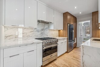 254 Cottingham St in Toronto, ON - Building Photo - Building Photo