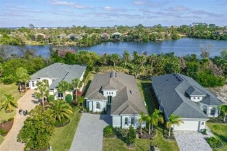 82 N Lakewalk Dr in Palm Coast, FL - Building Photo - Building Photo