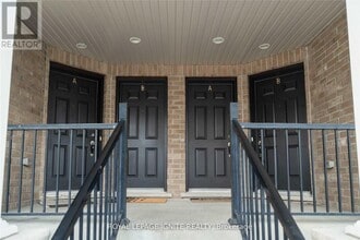 15 Carere Crescent in Guelph, ON - Building Photo - Building Photo