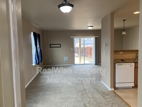 1201 SW 27th St in Redmond, OR - Building Photo - Building Photo