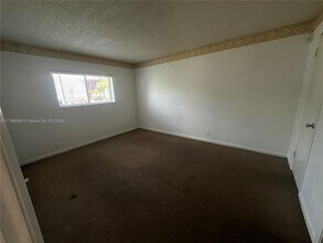 2078 NW 43 Terrace in Lauderhill, FL - Building Photo - Building Photo