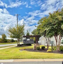 424 Windsinger Ln in Greer, SC - Building Photo - Building Photo