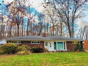 18311 Norwich Rd in Livonia, MI - Building Photo - Building Photo