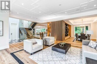 31 Timberlane Dr in Toronto, ON - Building Photo - Building Photo