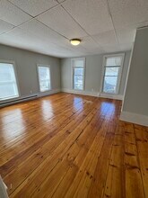 142 South St, Unit 2 in Milford, NH - Building Photo - Building Photo