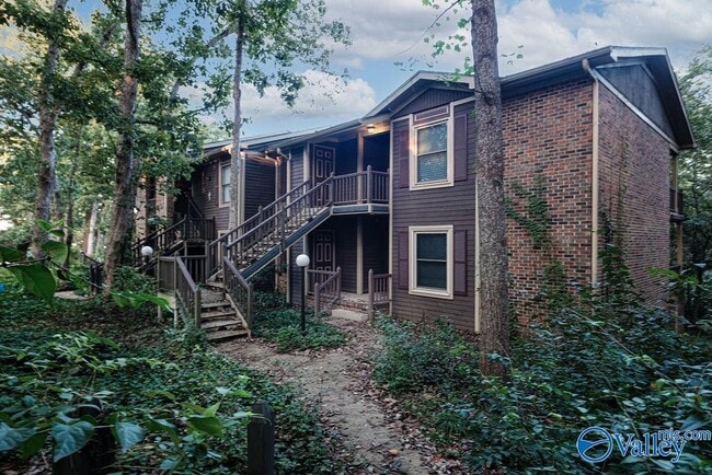 property at 2092 Woodlawn Dr SW