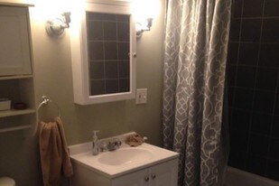 3016 Irving Ave S, Unit C