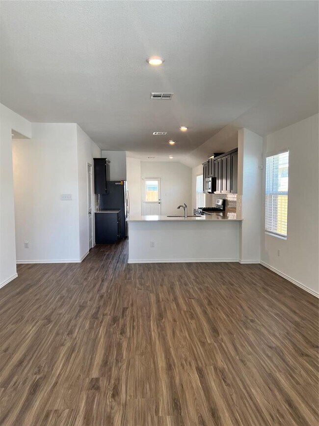 115 Canley Lp in Hutto, TX - Building Photo - Building Photo