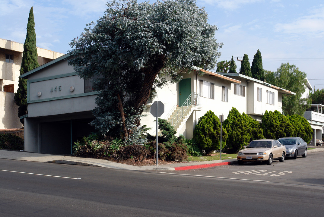 945 E Grand Ave in El Segundo, CA - Building Photo