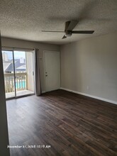 3919 Fairmont Pky, Unit 198 in Pasadena, TX - Building Photo - Building Photo